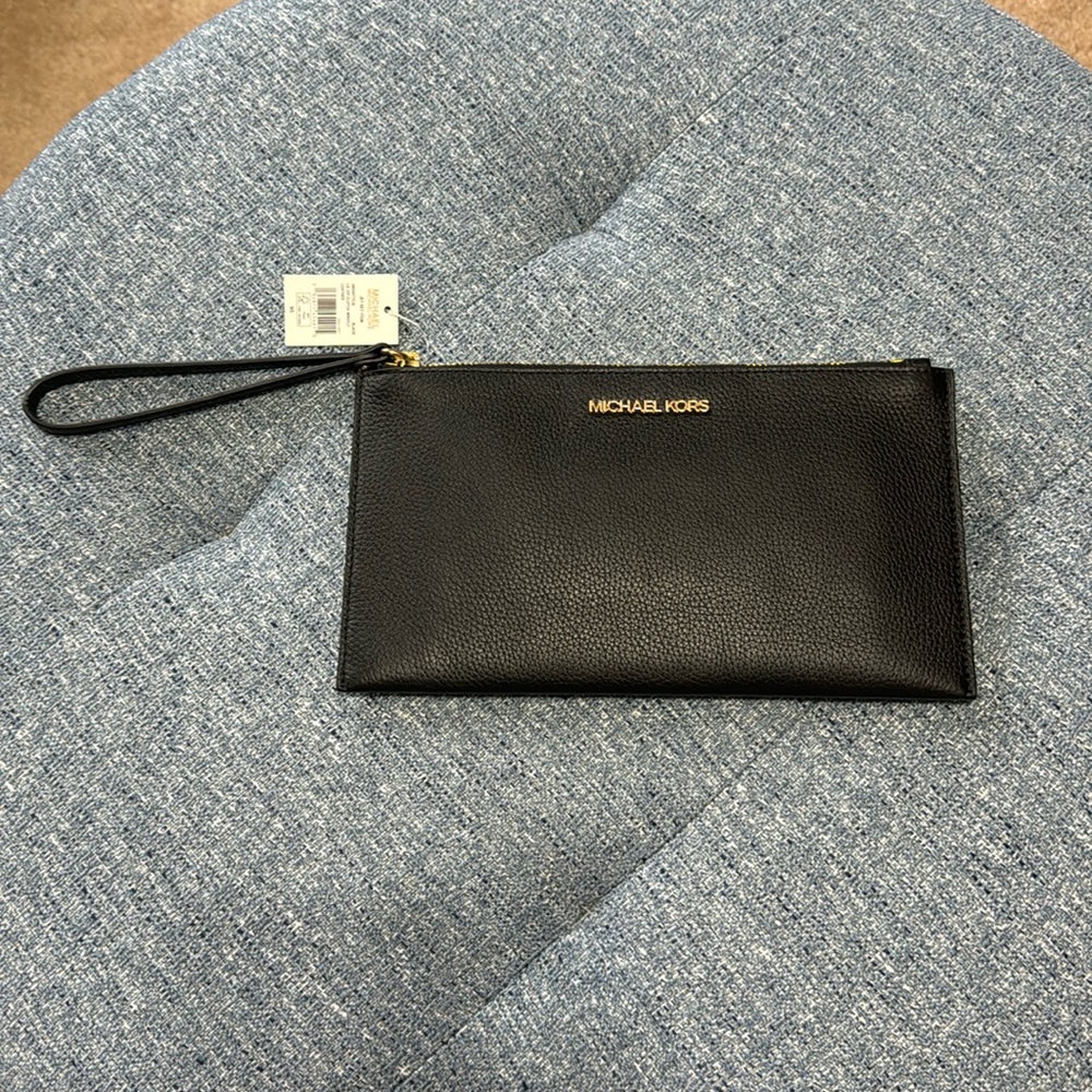 Michael Kors wristlet purse